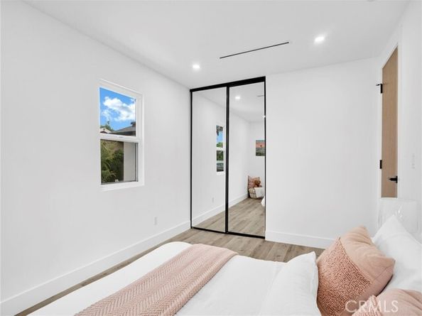 7055 Falbrook Avenue, West Hills (los Angeles) CA 91307