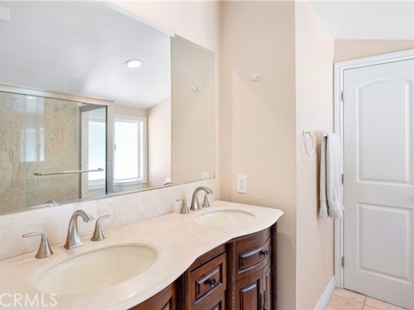 17211 Orozco Street, Granada Hills (los Angeles) CA 91344