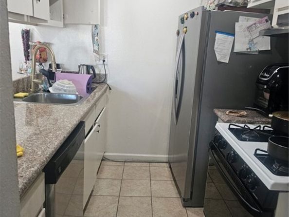 8601 International Avenue 266, Canoga Park (los Angeles) CA 91304