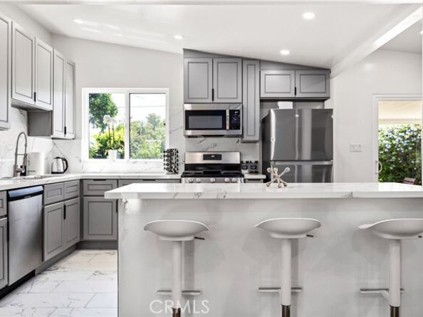 6535 Mary Ellen Avenue, Los Angeles CA 91401
