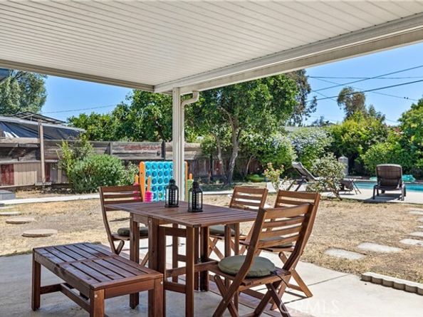6535 Mary Ellen Avenue, Los Angeles CA 91401
