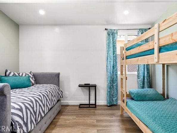 6535 Mary Ellen Avenue, Los Angeles CA 91401