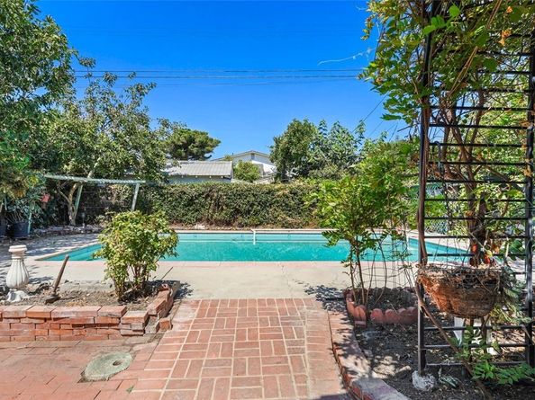 14335 Aztec Street, Sylmar (los Angeles) CA 91342