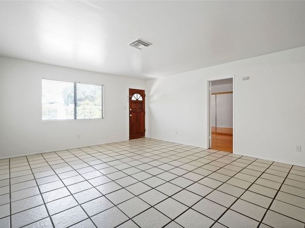 14335 Aztec Street, Sylmar (los Angeles) CA 91342