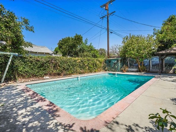14335 Aztec Street, Sylmar (los Angeles) CA 91342