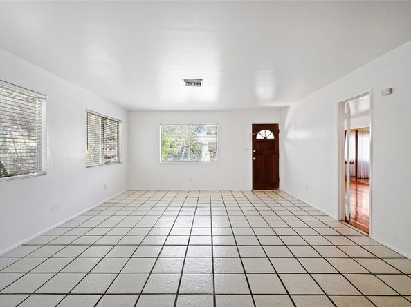 14335 Aztec Street, Sylmar (los Angeles) CA 91342