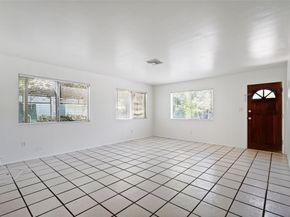14335 Aztec Street, Sylmar (los Angeles) CA 91342