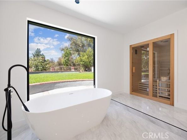 16417 Knollwood Drive, Granada Hills (los Angeles) CA 91344