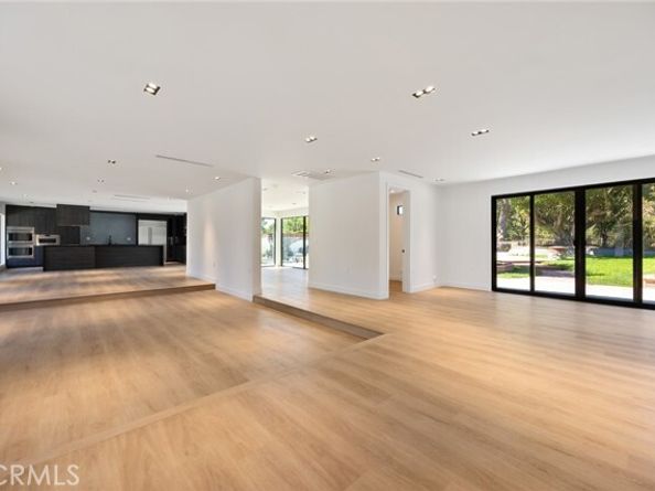 16417 Knollwood Drive, Granada Hills (los Angeles) CA 91344