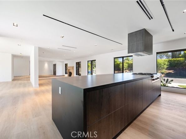 16417 Knollwood Drive, Granada Hills (los Angeles) CA 91344