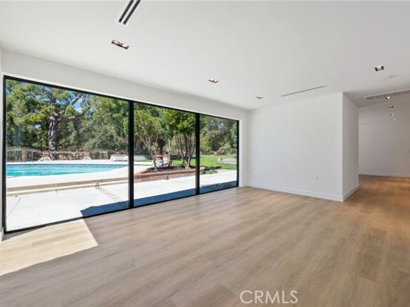 16417 Knollwood Drive, Granada Hills (los Angeles) CA 91344