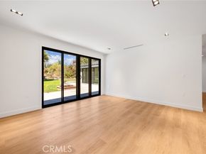 16417 Knollwood Drive, Granada Hills (los Angeles) CA 91344