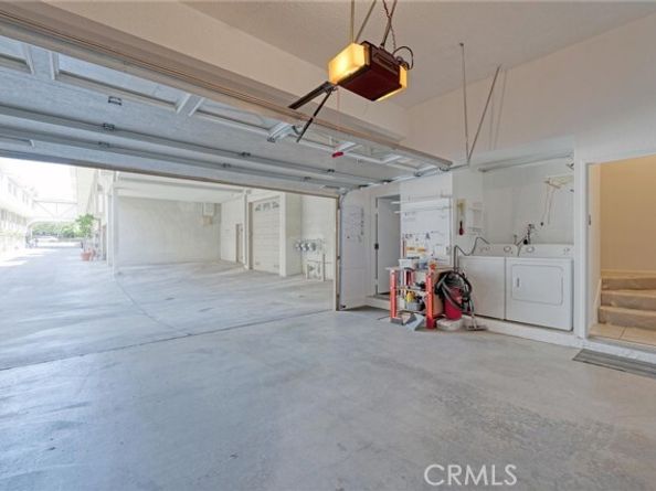 10229 Variel Avenue 16, Chatsworth (los Angeles) CA 91311