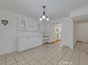 10229 Variel Avenue 16, Chatsworth (los Angeles) CA 91311
