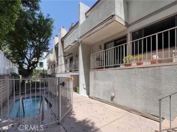 10229 Variel Avenue 16, Chatsworth (los Angeles) CA 91311