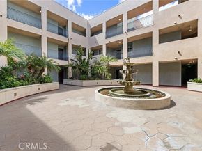 13951 Sherman Way 301, Van Nuys (los Angeles) CA 91405