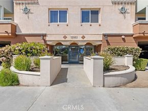 13951 Sherman Way 301, Van Nuys (los Angeles) CA 91405
