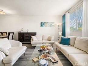 13951 Sherman Way 301, Van Nuys (los Angeles) CA 91405