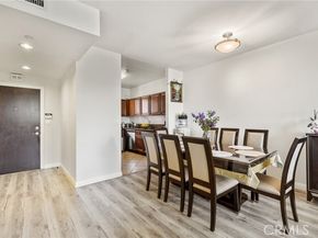 13951 Sherman Way 301, Van Nuys (los Angeles) CA 91405