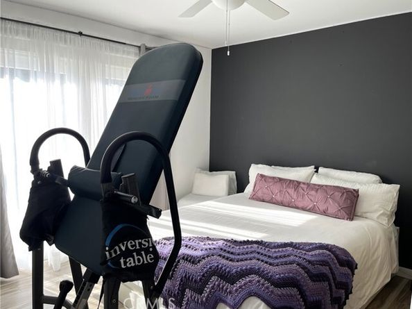 20800 Clark Street, Woodland Hills (los Angeles) CA 91367