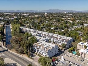 13331 Moorpark Street 319, Sherman Oaks CA 91423