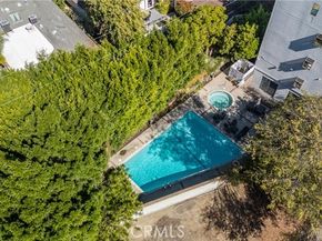 13331 Moorpark Street 319, Sherman Oaks CA 91423