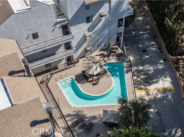 13331 Moorpark Street 319, Sherman Oaks CA 91423