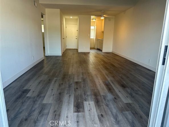 20134 Leadwell St 306, Winnetka (los Angeles) CA 91306