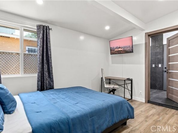 6535 Mary Ellen Avenue, Los Angeles CA 91401
