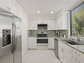 21720 Hart 9, Canoga Park (los Angeles) CA 91303