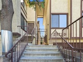 21720 Hart 9, Canoga Park (los Angeles) CA 91303