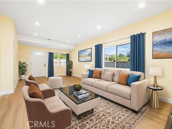 10824 Foothill Boulevard, Sylmar (los Angeles) CA 91342