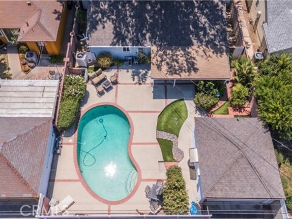 19803 Covello Street, Winnetka (los Angeles) CA 91306