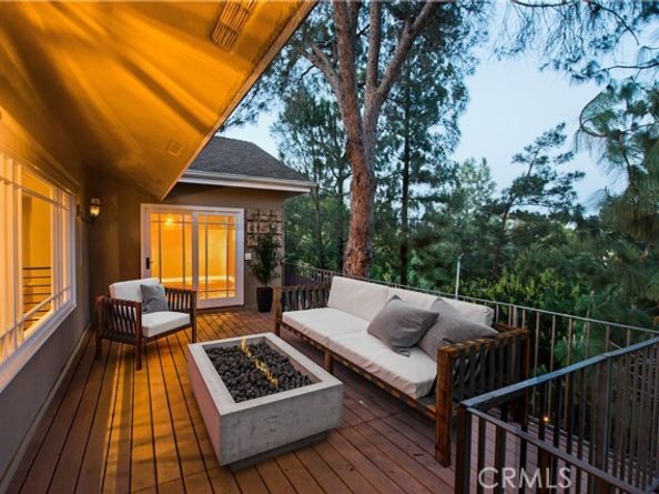 22757 Plummer Street, Chatsworth (los Angeles) CA 91311