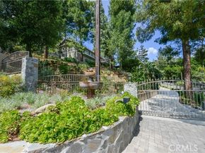22757 Plummer Street, Chatsworth (los Angeles) CA 91311