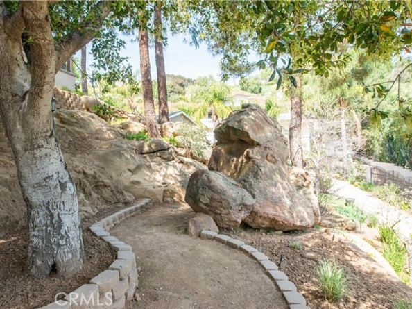 22757 Plummer Street, Chatsworth (los Angeles) CA 91311