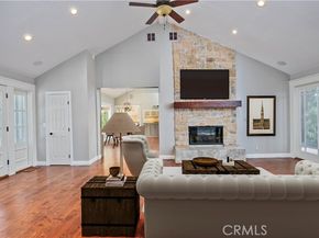 22757 Plummer Street, Chatsworth (los Angeles) CA 91311