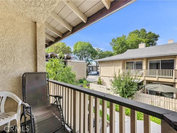 8060 Canby Avenue 2, Reseda (los Angeles) CA 91335