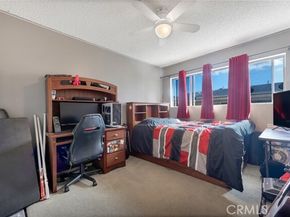 8060 Canby Avenue 2, Reseda (los Angeles) CA 91335