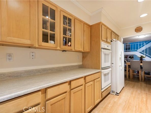 8060 Canby Avenue 2, Reseda (los Angeles) CA 91335