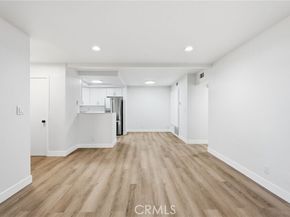 15511 Sherman Way 19, Van Nuys (los Angeles) CA 91406