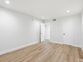 15511 Sherman Way 19, Van Nuys (los Angeles) CA 91406