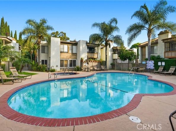 15511 Sherman Way 19, Van Nuys (los Angeles) CA 91406