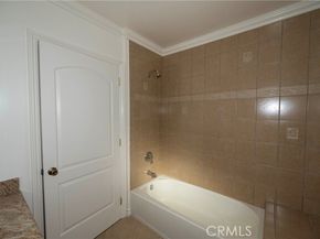 7001 Jellico Avenue, Los Angeles CA 91406