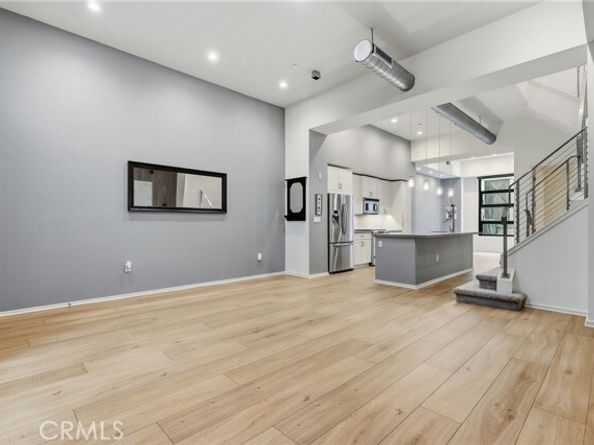 133 The Promenade 118, Long Beach CA 90802