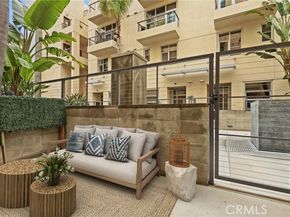 133 The Promenade 118, Long Beach CA 90802