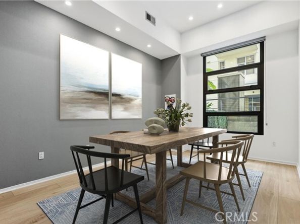 133 The Promenade 118, Long Beach CA 90802