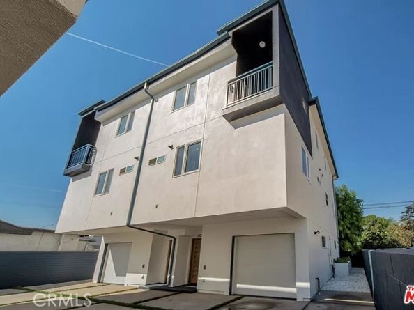 2153 S West View Street, Los Angeles CA 90016