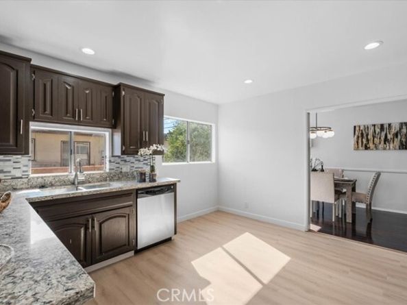 8131 Garden Grove, Reseda (los Angeles) CA 91335