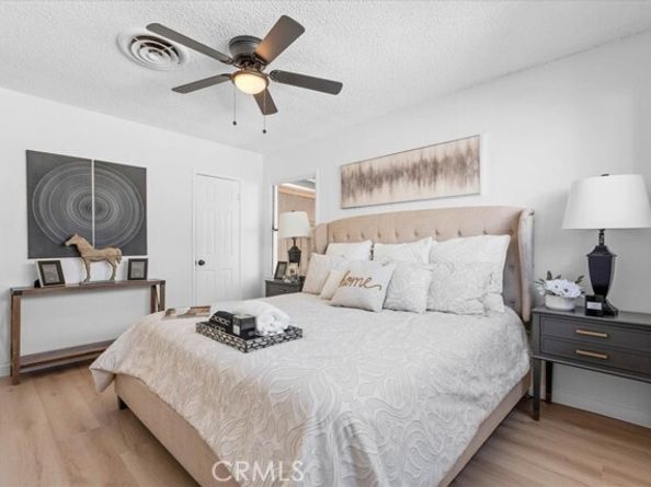 8131 Garden Grove, Reseda (los Angeles) CA 91335